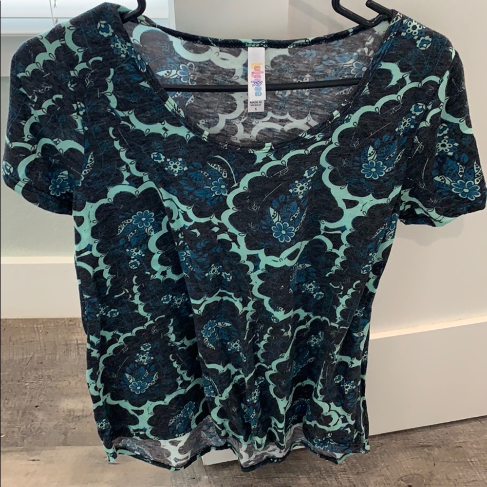 LuLaRoe top